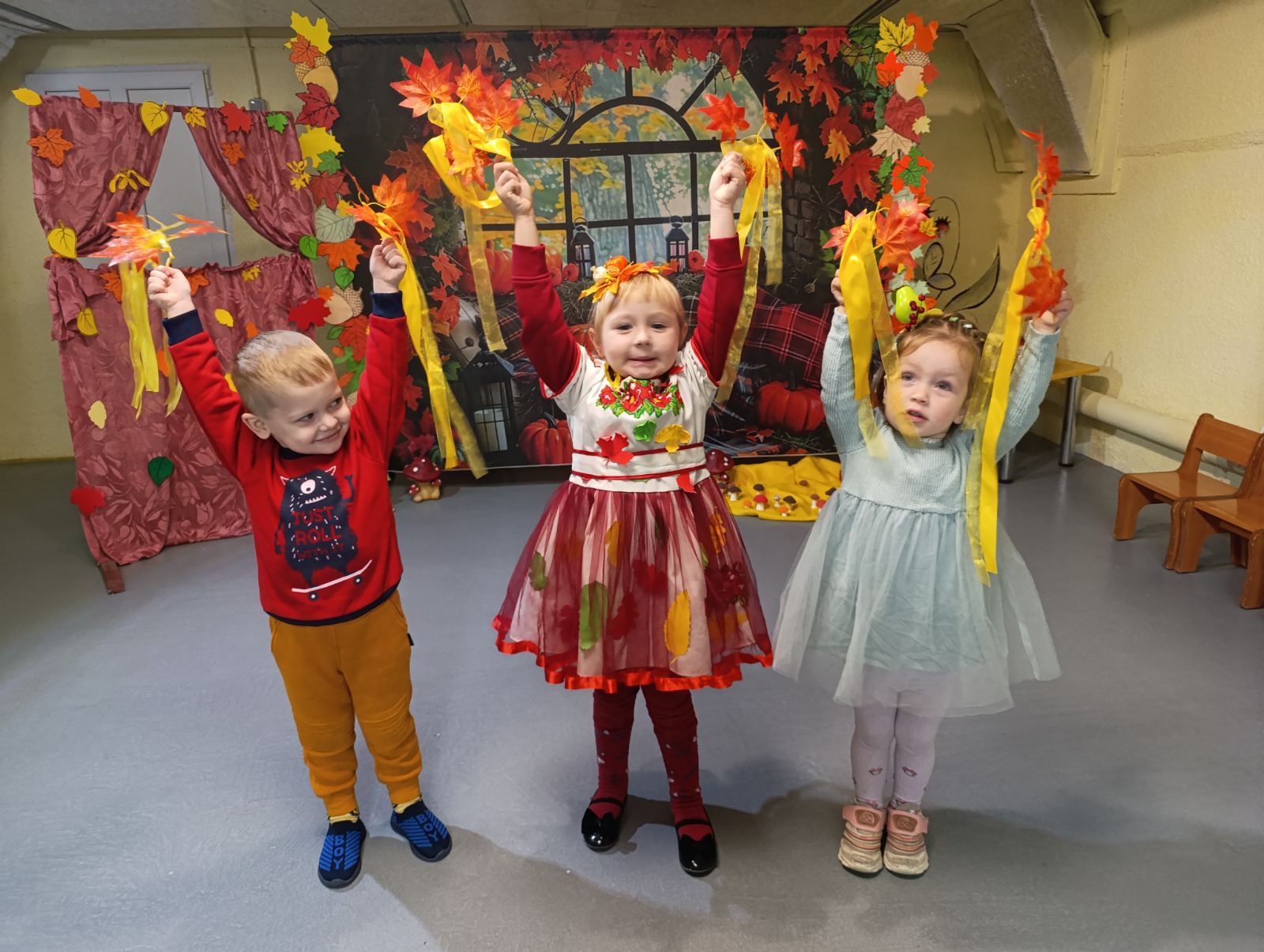 Золота осінь завітала до дитячого садка «Ромашка» 🍁